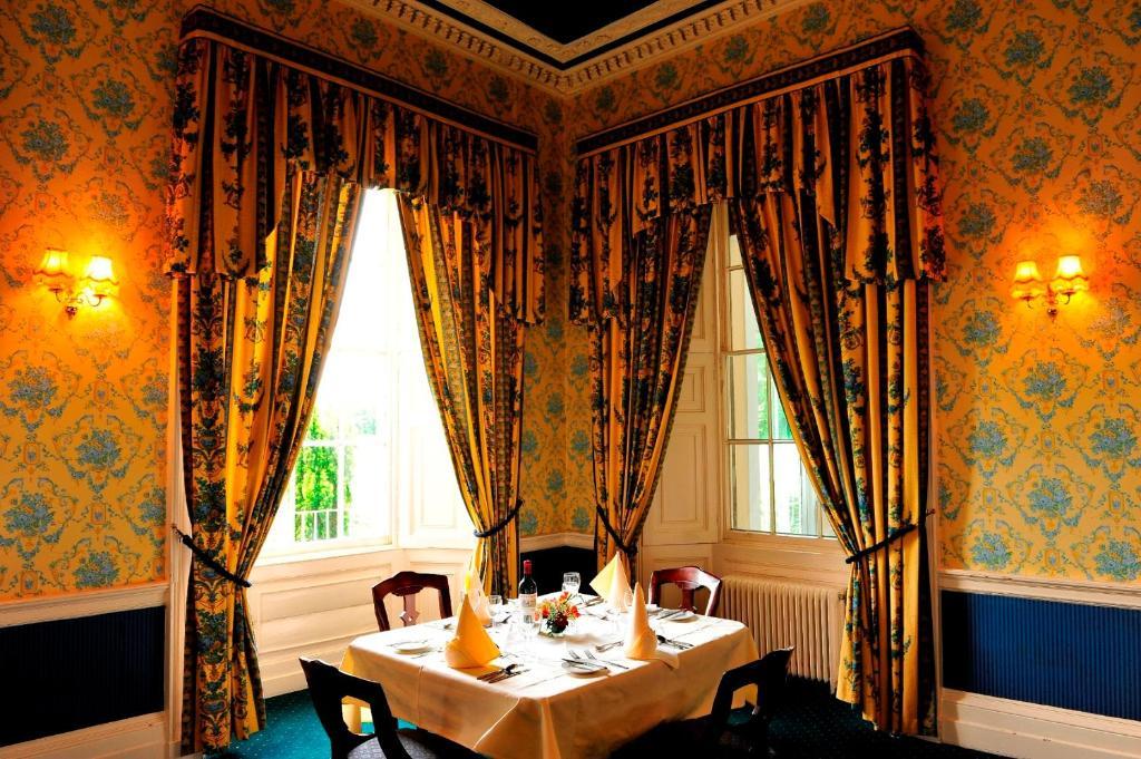 Dundrum House Hotel, Golf & Leisure Resort 외부 사진